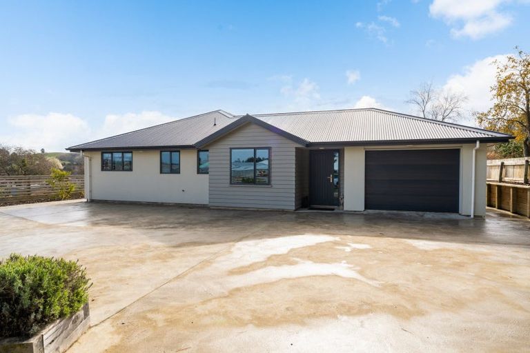 Photo of property in 17 Abbotts Hill Road, Abbotsford, Dunedin, 9018