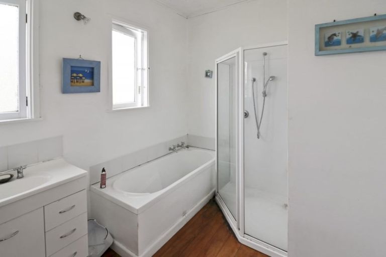 Photo of property in 6 Empire Street, Dannevirke, 4930