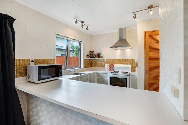 Photo of property in 185 Amberley Avenue, Highbury, Palmerston North, 4412