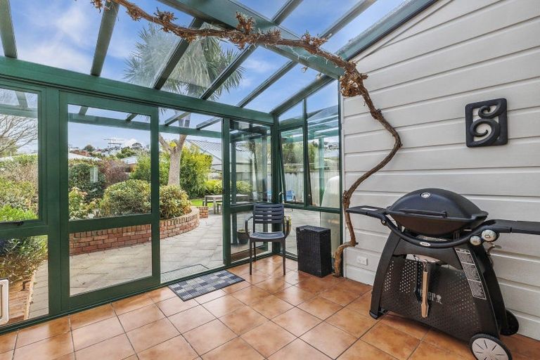 Photo of property in 19 Granville Terrace, Belleknowes, Dunedin, 9011