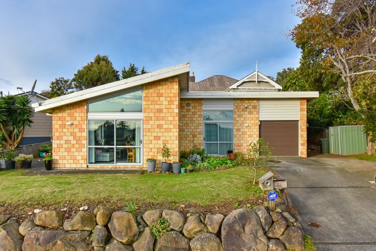 Photo of property in 4a Barberton Terrace, Red Hill, Papakura, 2110
