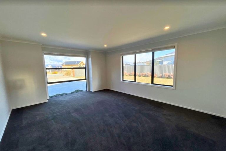 Photo of property in 29 Timsfield Drive, Lake Hawea, Wanaka, 9382