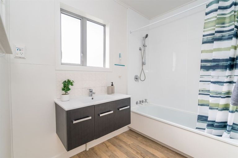 Photo of property in 11 Dick Street, South Dunedin, Dunedin, 9012