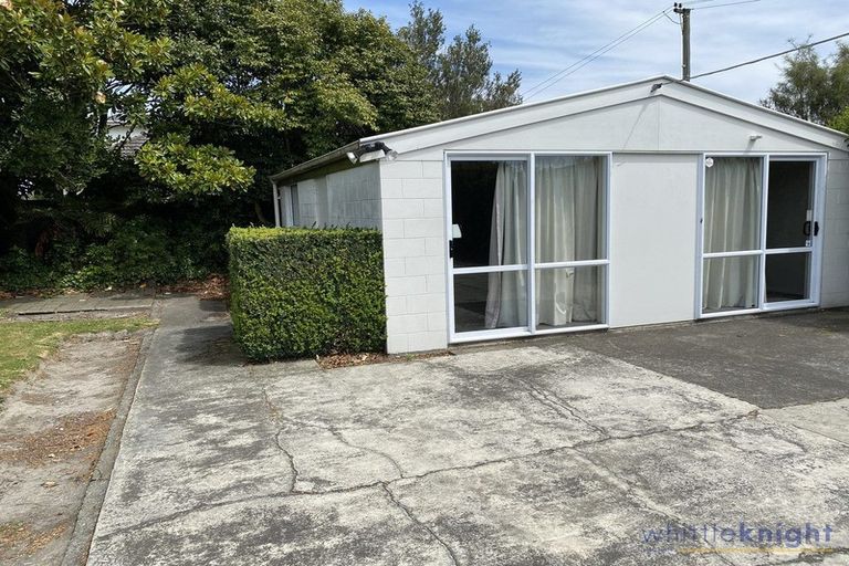 Photo of property in 35 Waimairi Road, Upper Riccarton, Christchurch, 8041