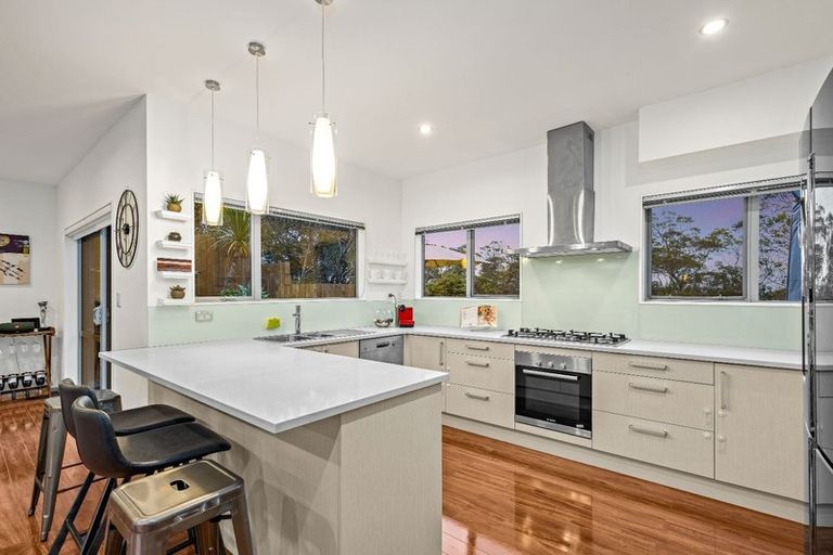 Photo of property in 66 Tiriwa Drive, Massey, Auckland, 0614