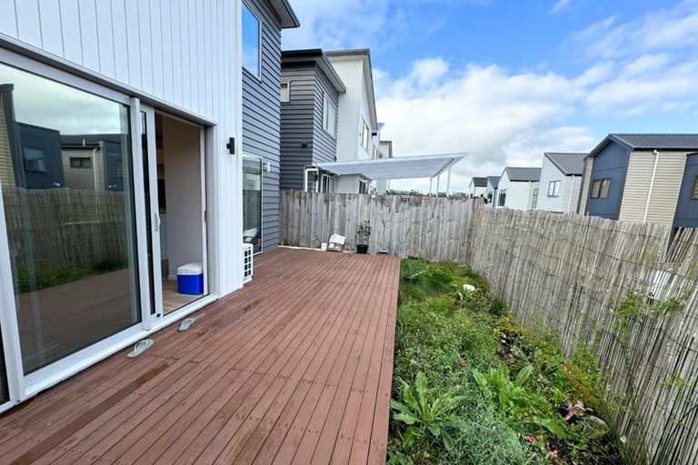 Photo of property in 13 Houhora Street, Westgate, Auckland, 0814
