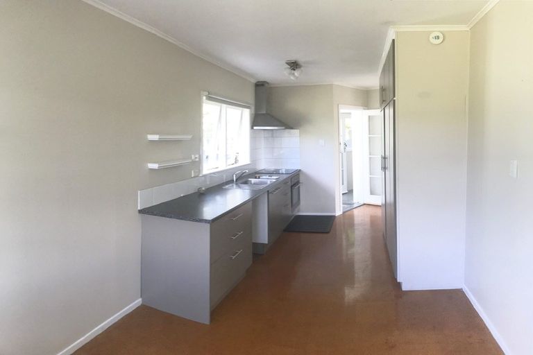 Photo of property in 6 Coleman Avenue, Herald Island, Auckland, 0618