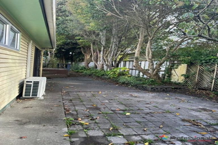 Photo of property in 11a Woodvale Road, Glen Eden, Auckland, 0602