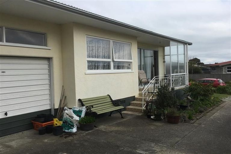 Photo of property in 1/5 Leicester Street, Stoke, Nelson, 7011