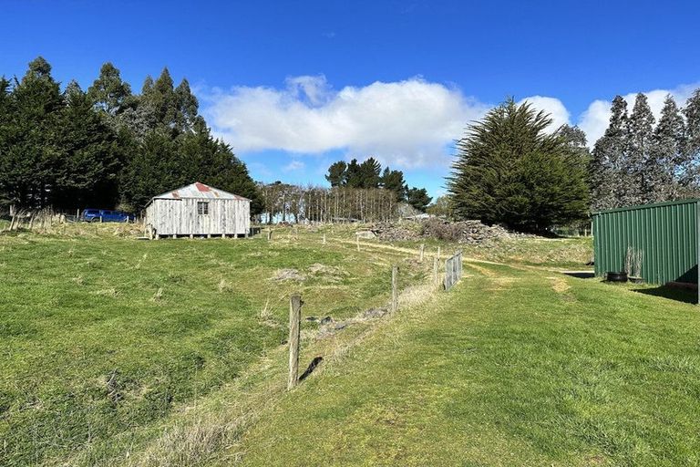 Photo of property in 140 Three Mile Hill Road, North Taieri, 9076