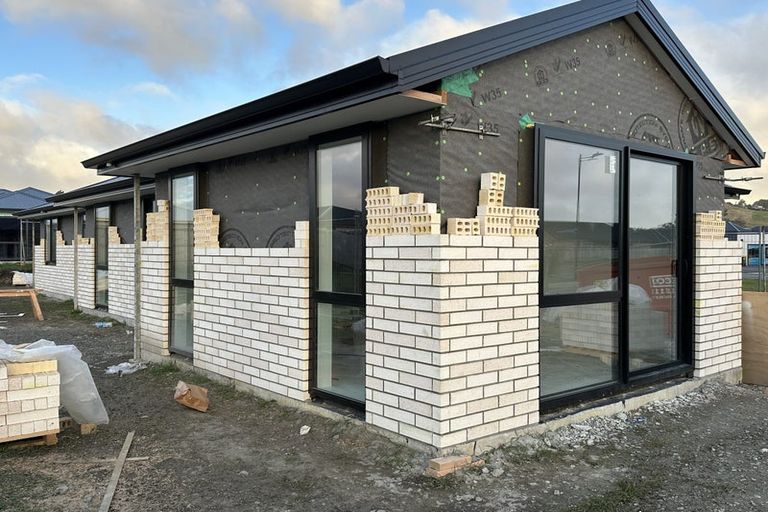 Photo of property in 2 Ned Place, Halswell, 8025