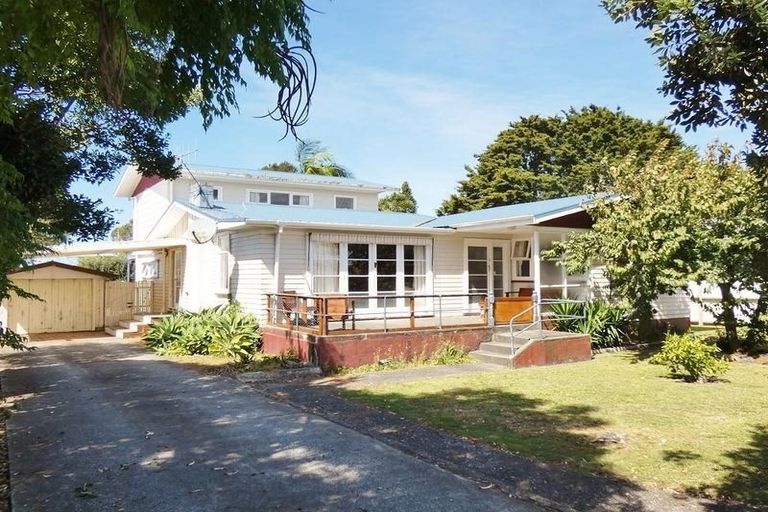 Photo of property in 15 Saint Marys Road, Waipu, 0510