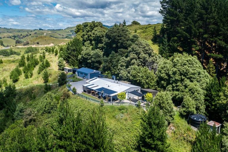 Photo of property in 420 Hedgeley Road, Eskdale, Napier, 4182