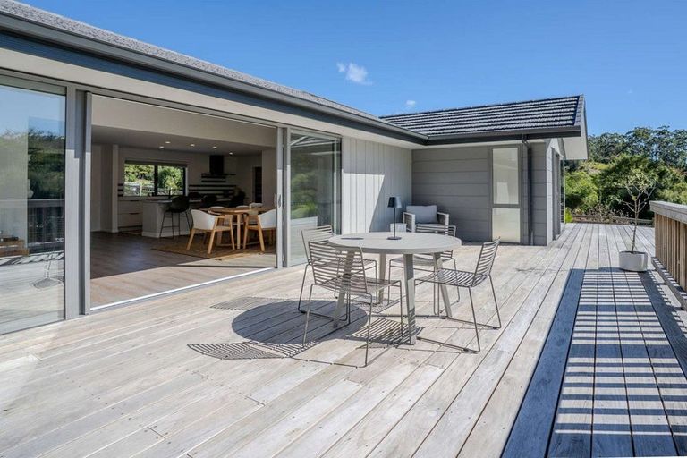 Photo of property in 11 Mandeno Drive, Kerikeri, 0230