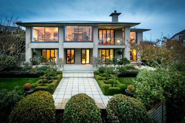 Photo of property in 175 Doon Street, Waverley, Dunedin, 9013