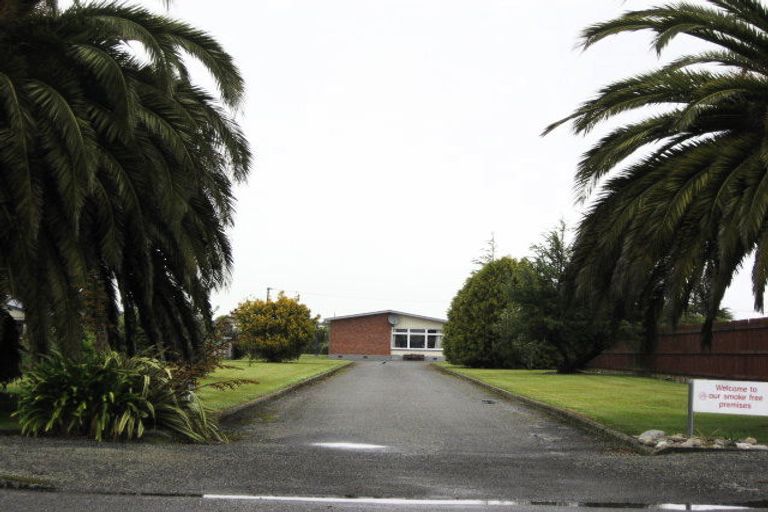 Photo of property in 32 Pakington Street, Westport, 7825