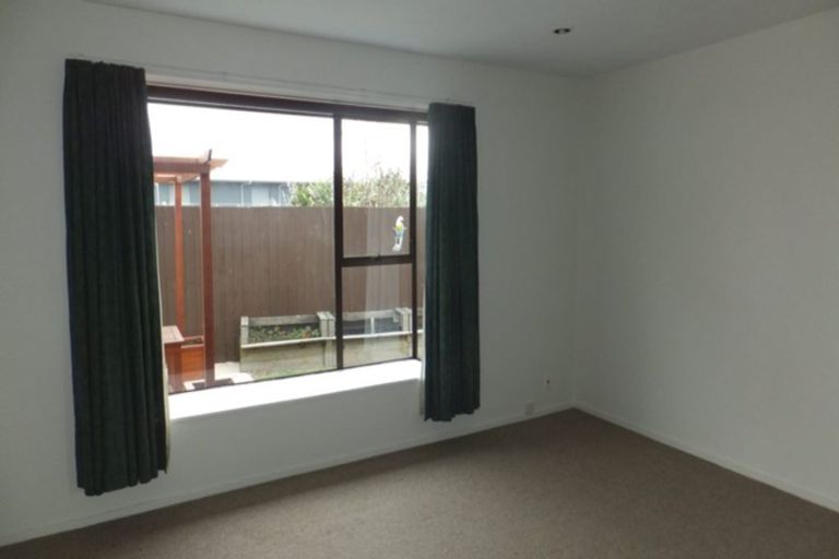 Photo of property in 33 Brixton Street, Islington, Christchurch, 8042
