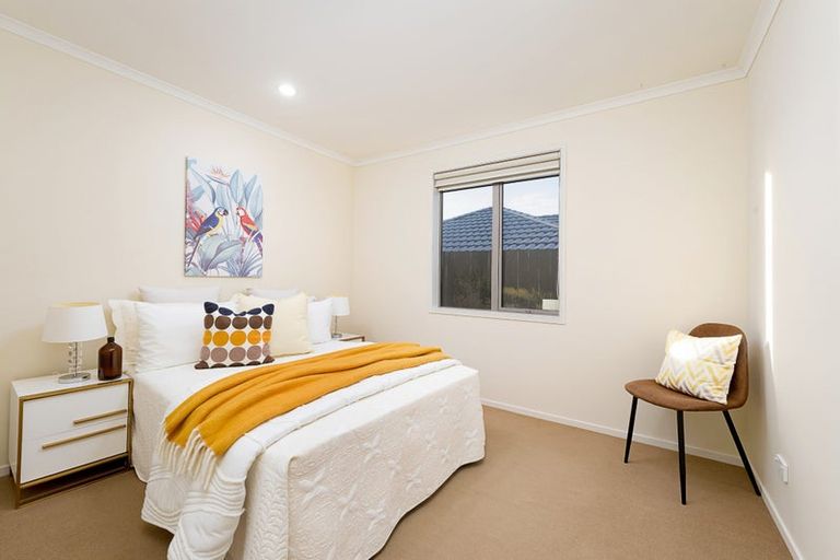 Photo of property in 23 Anna Lane, Glen Eden, Auckland, 0602