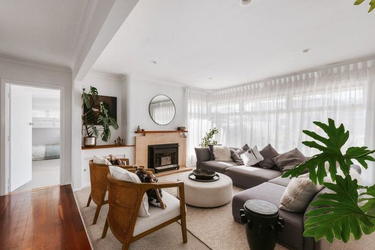 Photo of property in 8 Pitau Road, Mount Maunganui, 3116