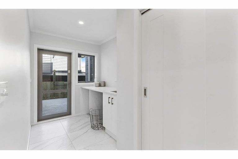 Photo of property in 103 Melksham Drive, Churton Park, Wellington, 6037