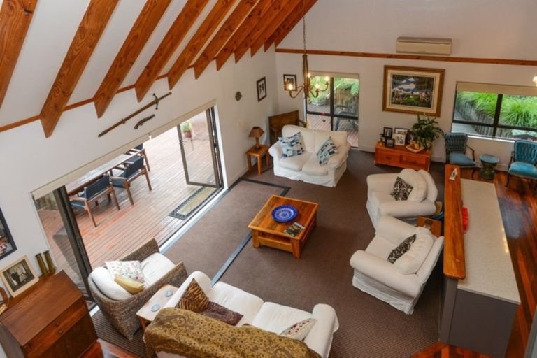 Photo of property in 82 Tauroa Road, Havelock North, 4130