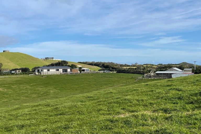 Photo of property in Rehutai Road, Baylys Beach, Dargaville, 0377