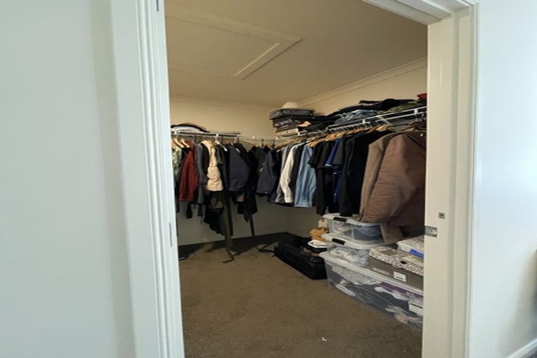 Photo of property in 32 Waldorf Crescent, Orewa, 0931