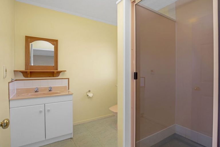 Photo of property in 21 Cedar Drive, Paraparaumu Beach, Paraparaumu, 5032