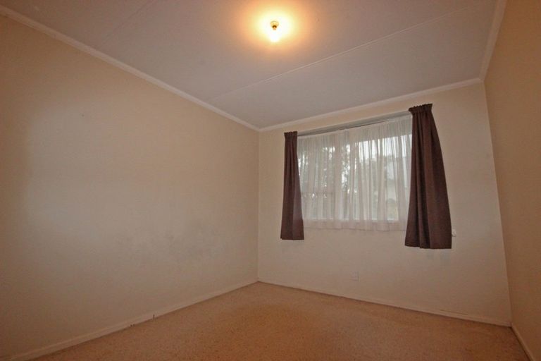 Photo of property in 2/105 Heretaunga Street, Palmerston North, 4414