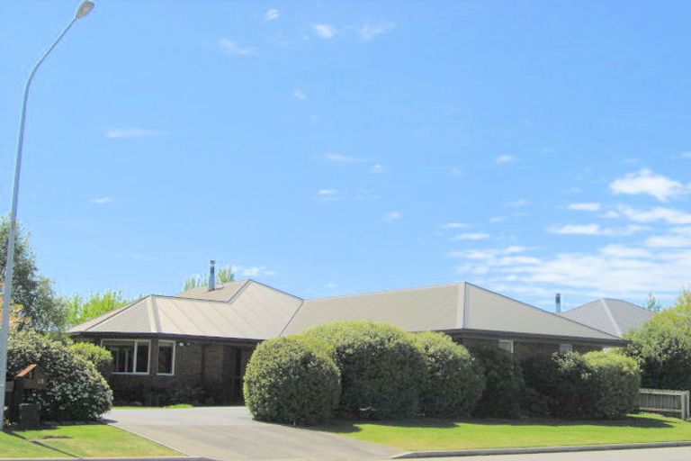 Photo of property in 13 Thornley Place, Woodend, 7610