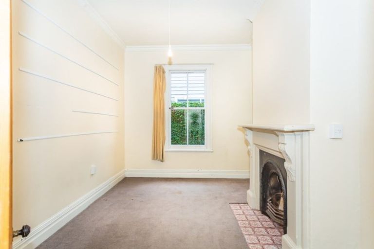 Photo of property in 16a Aikmans Road, Merivale, Christchurch, 8014