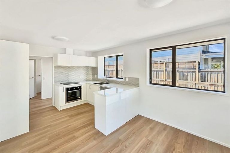 Photo of property in 1/644 Barbadoes Street, Edgeware, Christchurch, 8013