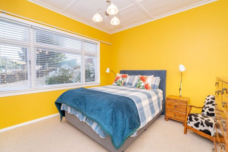 Photo of property in 10a Hill Street, Lawrence, 9532