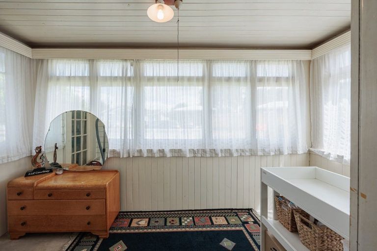 Photo of property in 3 Andrew Street, Marewa, Napier, 4110