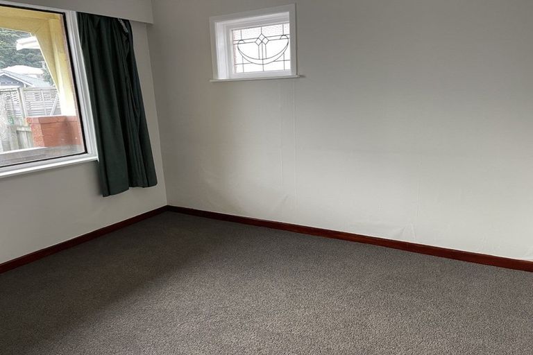 Photo of property in 82 Kauri Street, Miramar, Wellington, 6022