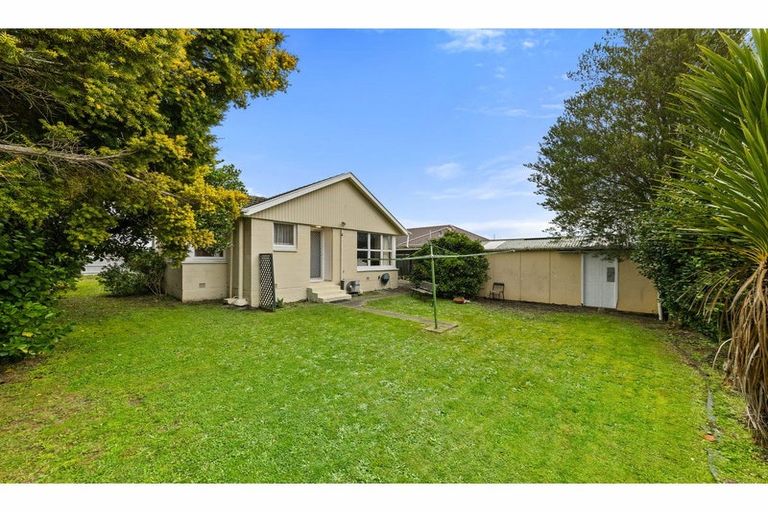Photo of property in 138 Northcote Road, Northcote, Christchurch, 8052