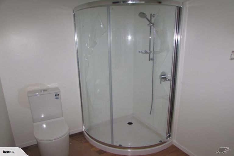 Photo of property in 52 Tinopai Road, Titirangi, Auckland, 0604