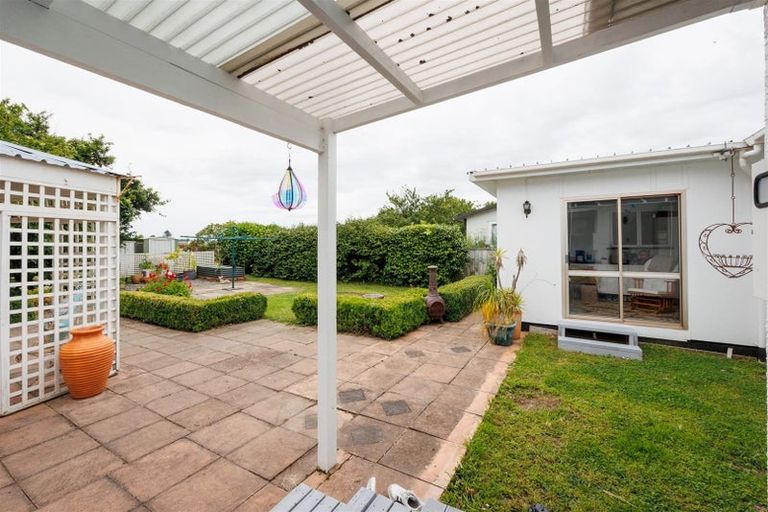 Photo of property in 16 Wilson Street, Bulls, 4818