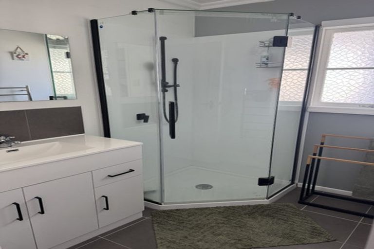 Photo of property in 29 Newburn Grove, Wainuiomata, Lower Hutt, 5014