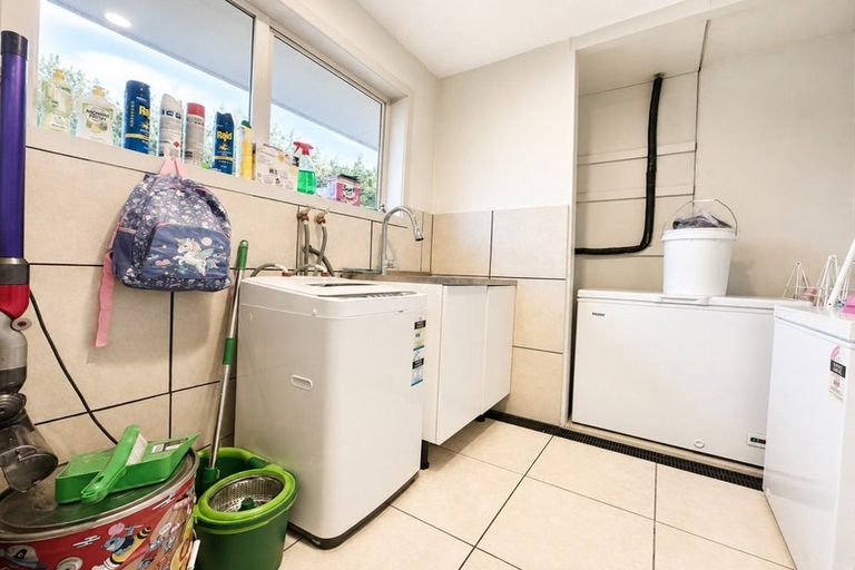 Photo of property in 39 Gibbs Drive, Woodend, 7610