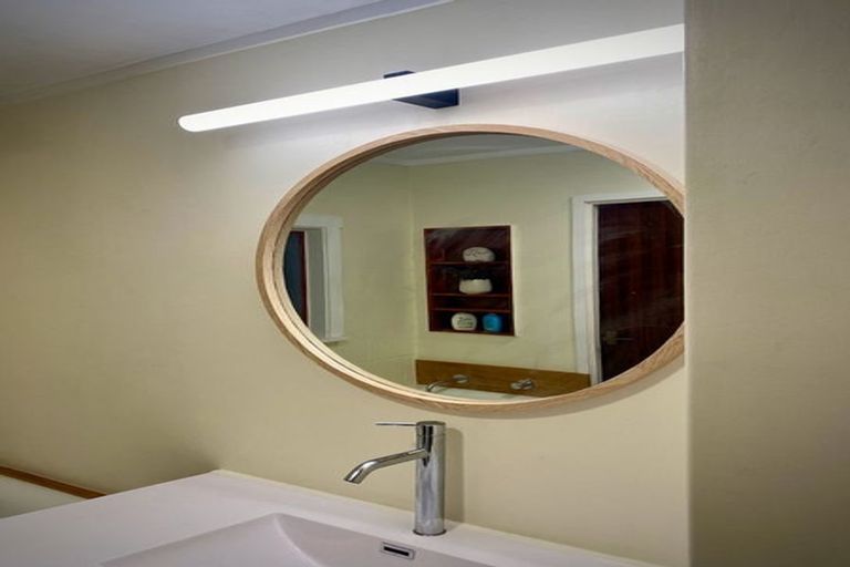 Photo of property in 30 Howard Road, Point Howard, Lower Hutt, 5013