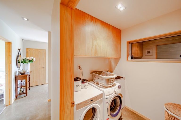 Photo of property in 76 Belgrove Drive, Waipukurau, 4200