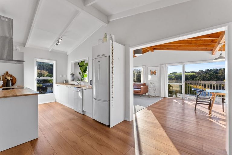 Photo of property in 6 Seatoun Avenue, Leigh, Warkworth, 0985