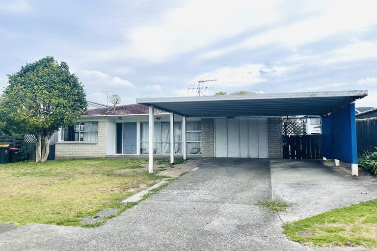 Photo of property in 43 Kurnell Drive, Botany Downs, Auckland, 2010