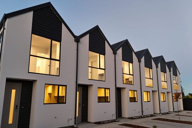 Photo of property in 9/29 Main Road South, Sockburn, Christchurch, 8042