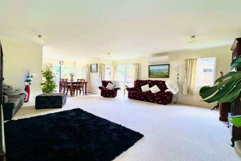 Photo of property in 90 Victoria Street, Coromandel, 3506