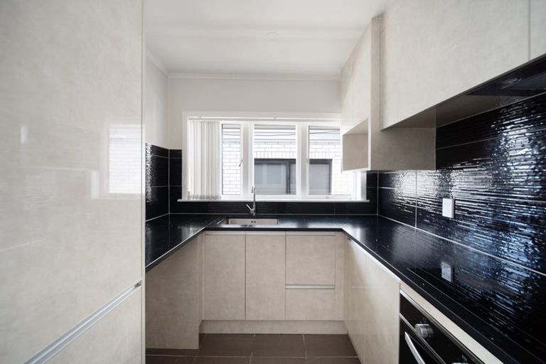 Photo of property in 51 Hallberry Road, Mangere East, Auckland, 2024