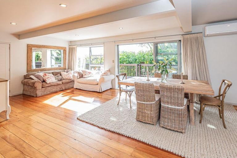 Photo of property in 27 Kent Road, Saint Johns Hill, Whanganui, 4501