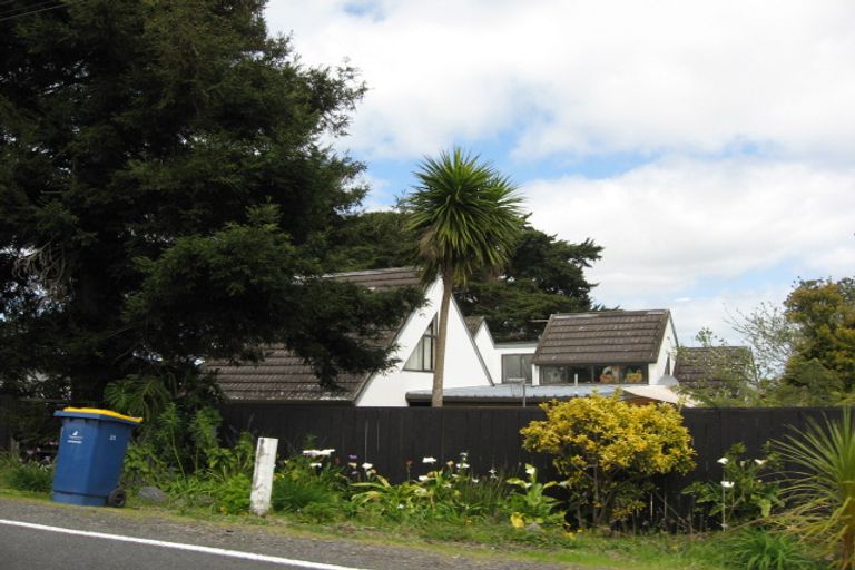 Photo of property in 21 Ferry Parade, Herald Island, Auckland, 0618