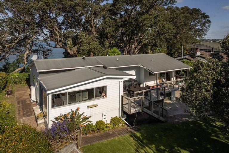 Photo of property in 20 Moana Drive, Tanners Point, Katikati, 3177
